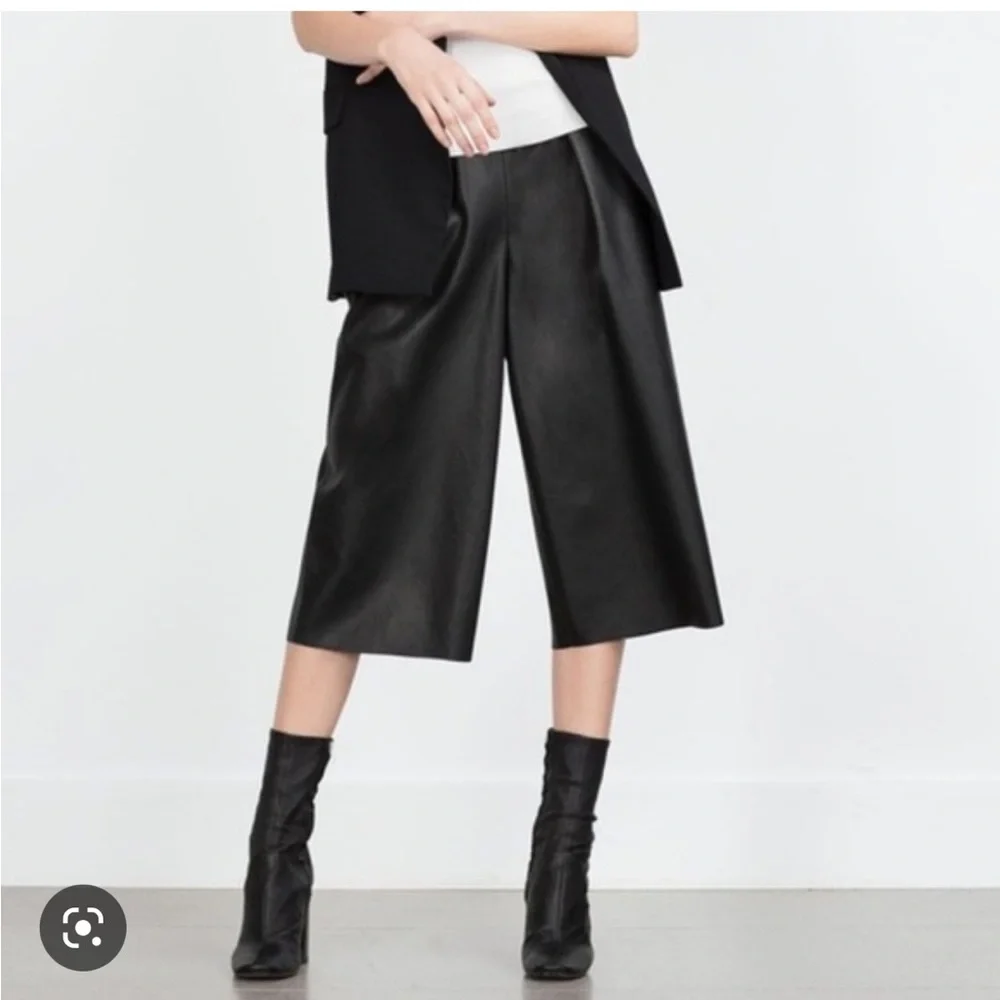 Zara faux leather culotte - Picture 2 of 4